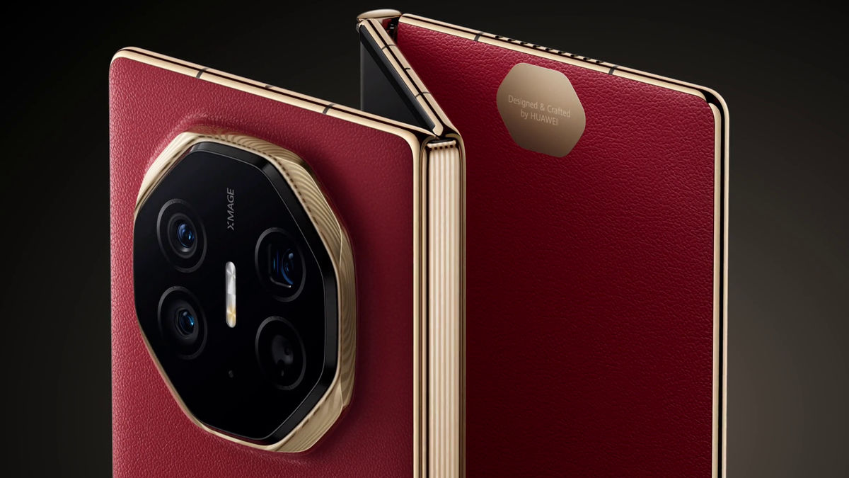 世界初の三つ折りスマートフォンで展開時10.2インチの「HUAWEI Mate XT