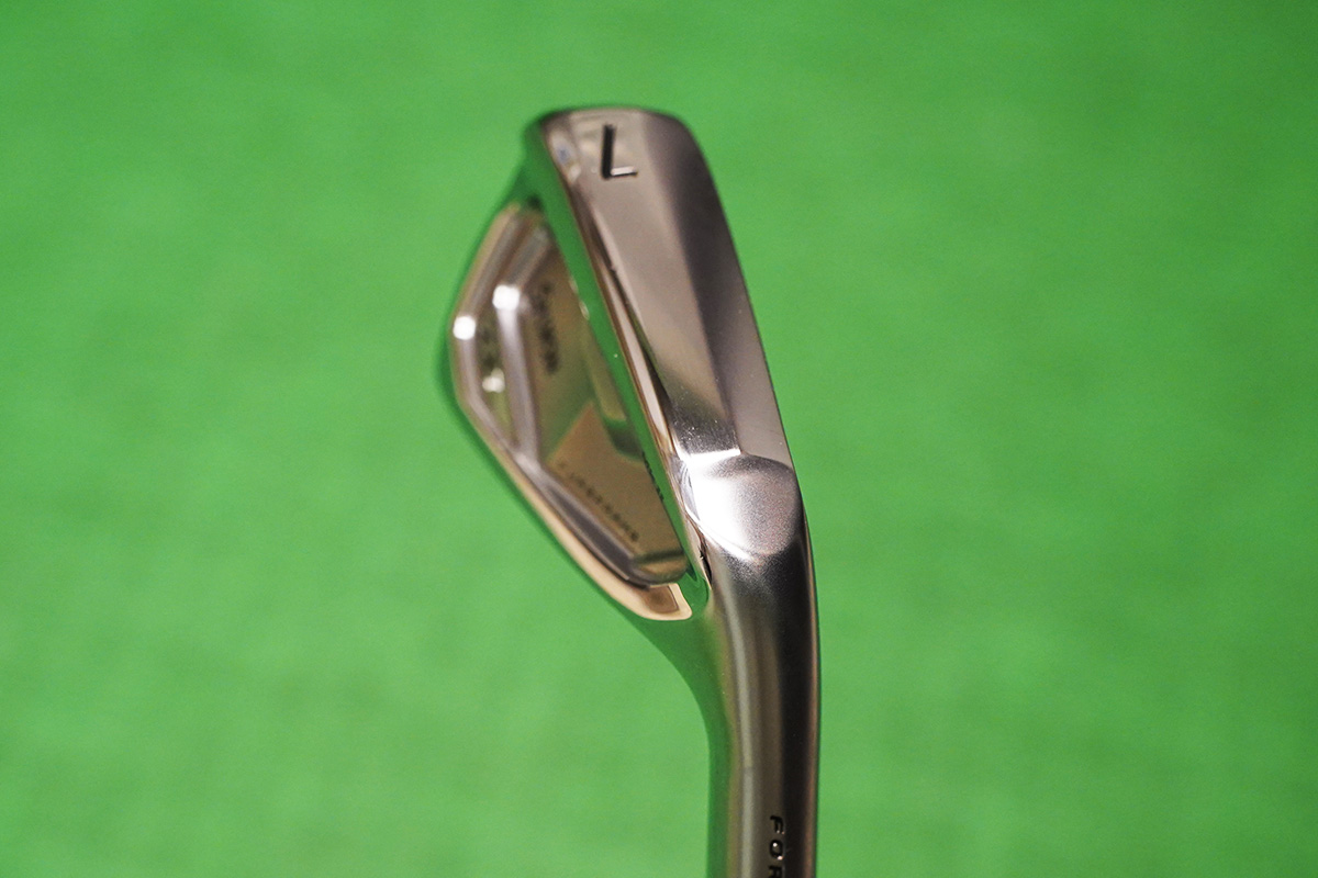 打感が向上した現代的な本格フォージド スリクソン ZX7 Mk II アイアン