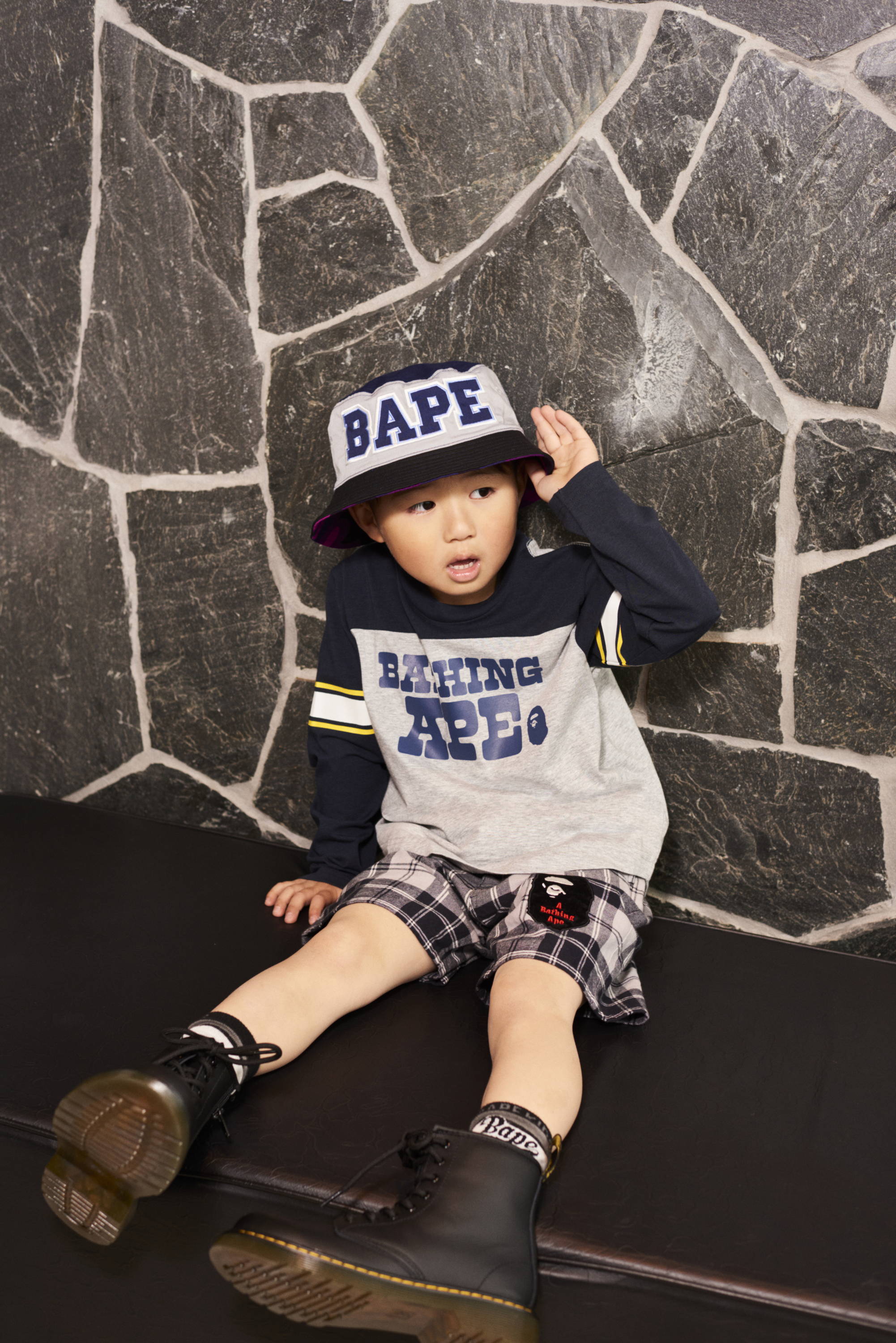 BABYL LIVING LEGEND Tシャツ XLサイズ BABYL LIVING LEGEND Tシャツ