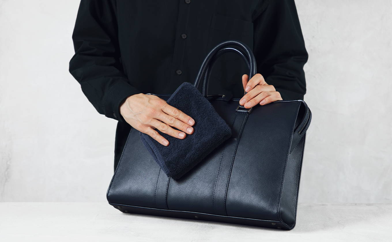 デザインと機能性で選ぶ3タイプの防水レザービジネスバッグ – 土屋鞄製造所
