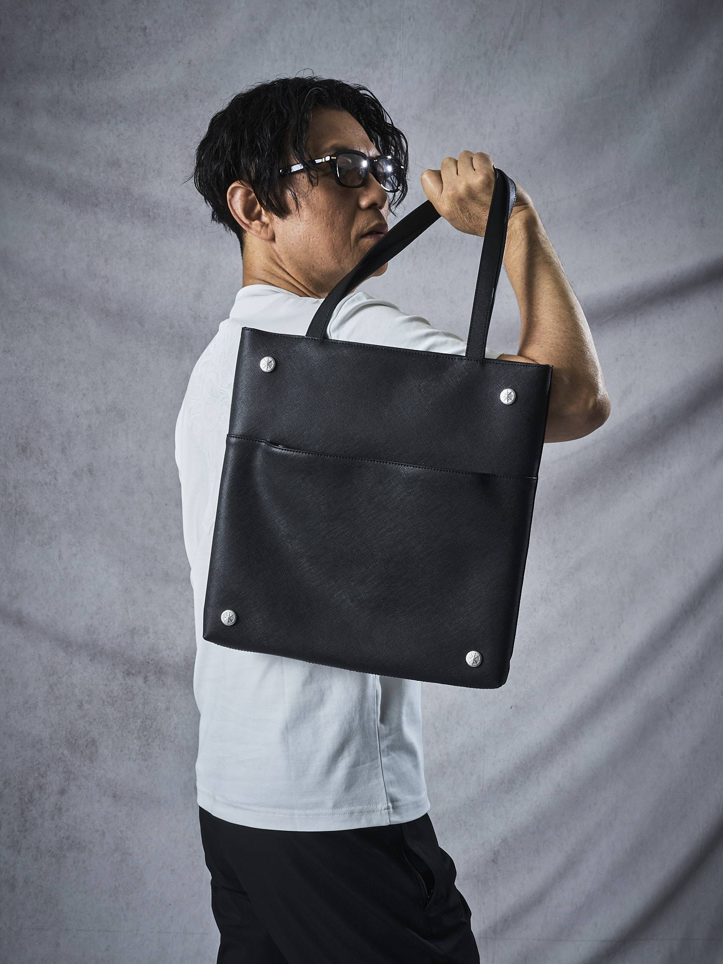 的場浩司 「漆黒の太陽」コレクション 第6章 - 十字架-｜GARNIER