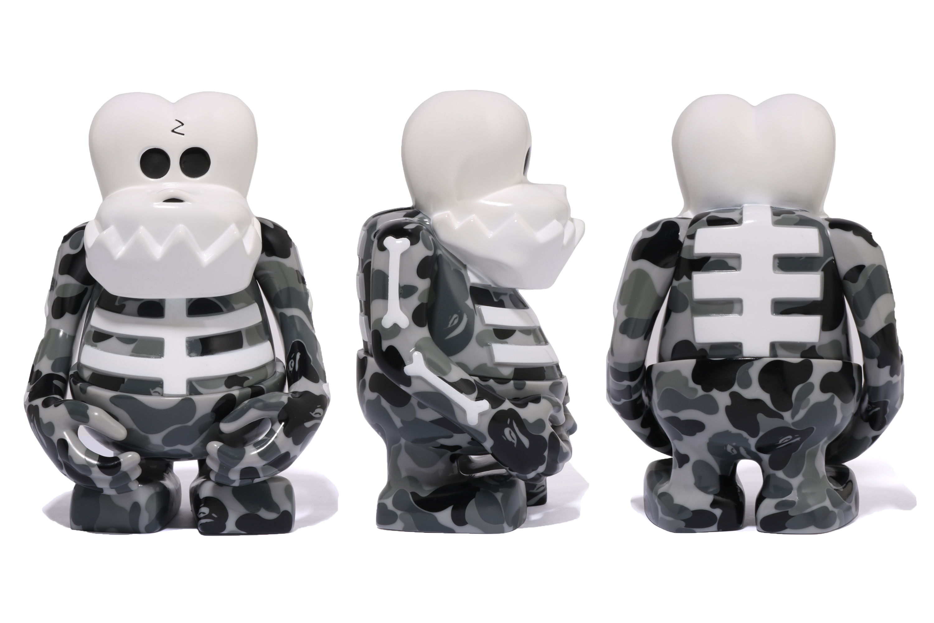 BAPE®︎とBOUNTY HUNTER SKULL KUN FIGURE 名作“スカルくん”がABC CAMO