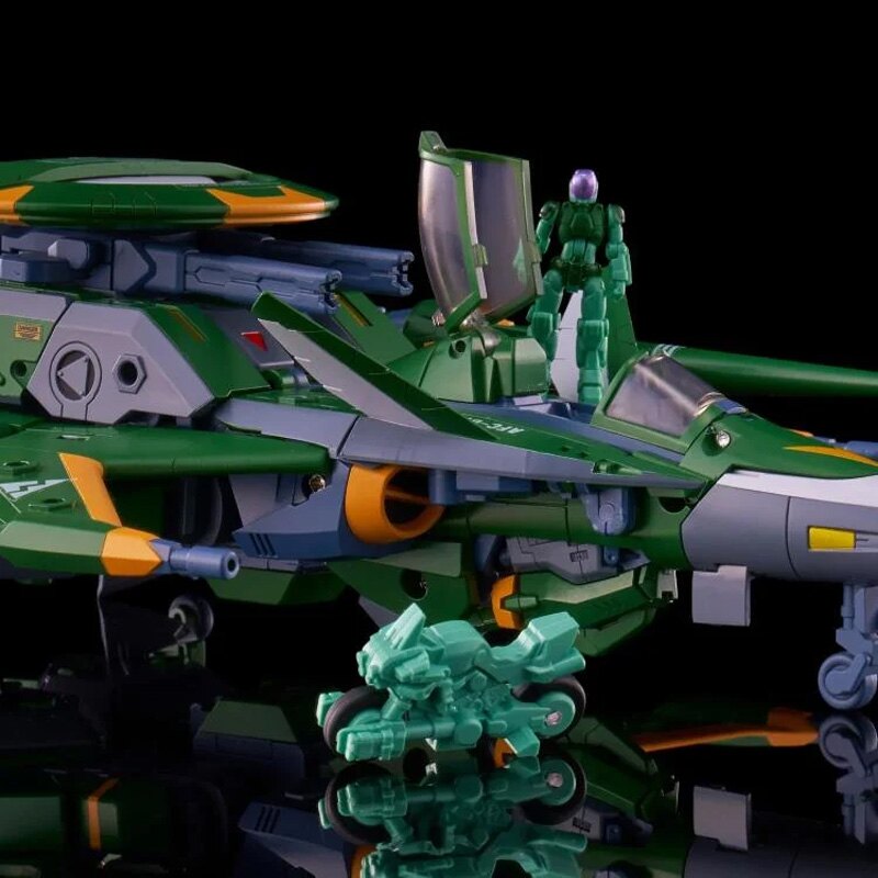 Pre-Order Alert: Takara Tomy Robotech / Genesis Climber Mospeada