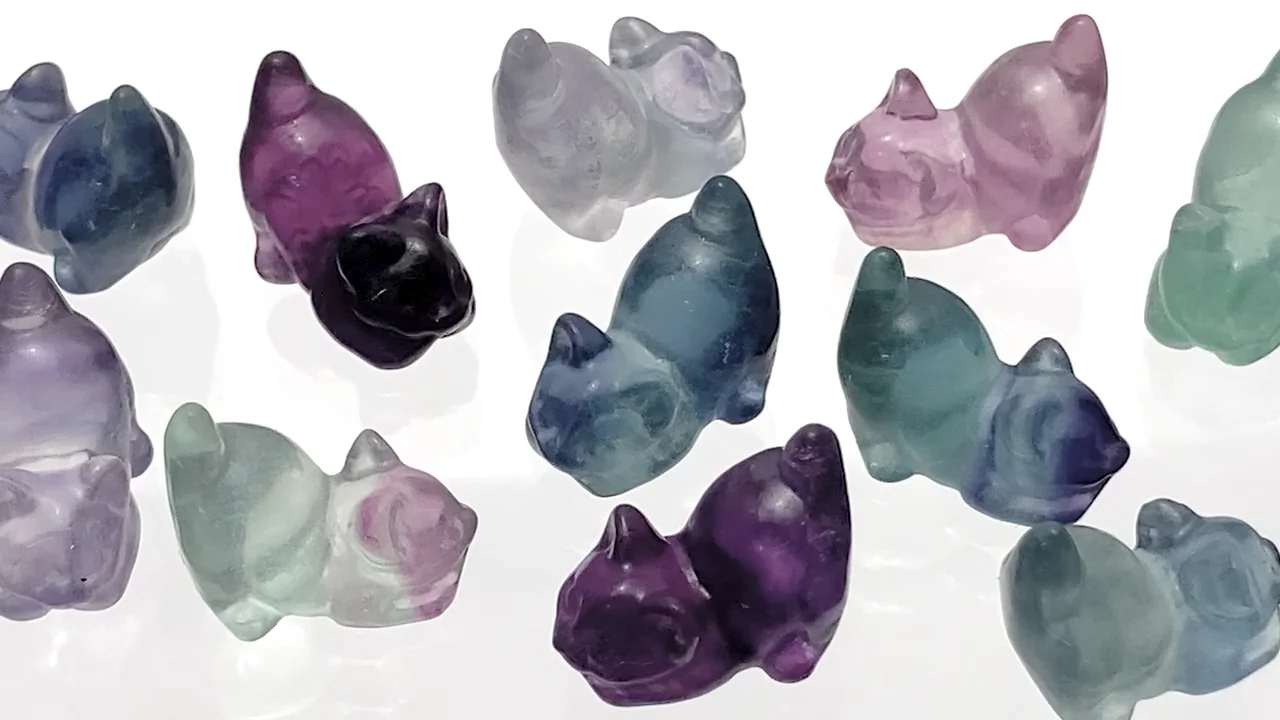 マルチカラーフローライト 猫（ねこ・ネコ）モチーフ 15×18mm 【穴なし