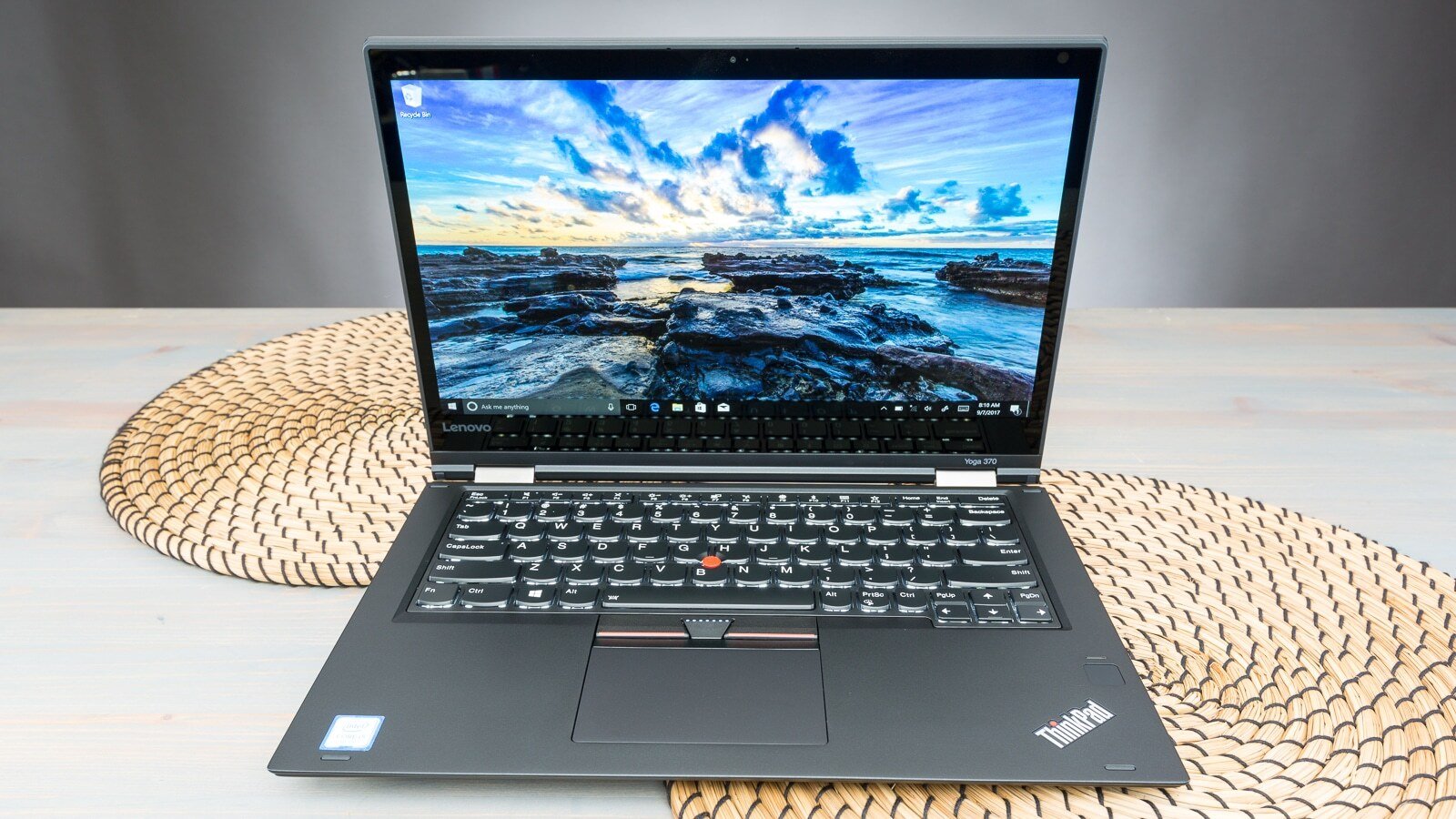 Lenovo ThinkPad Yoga 370 Review | PCMag