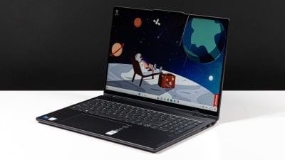 Lenovo Yoga 7i 16 Gen 8 (2023) Review | PCMag