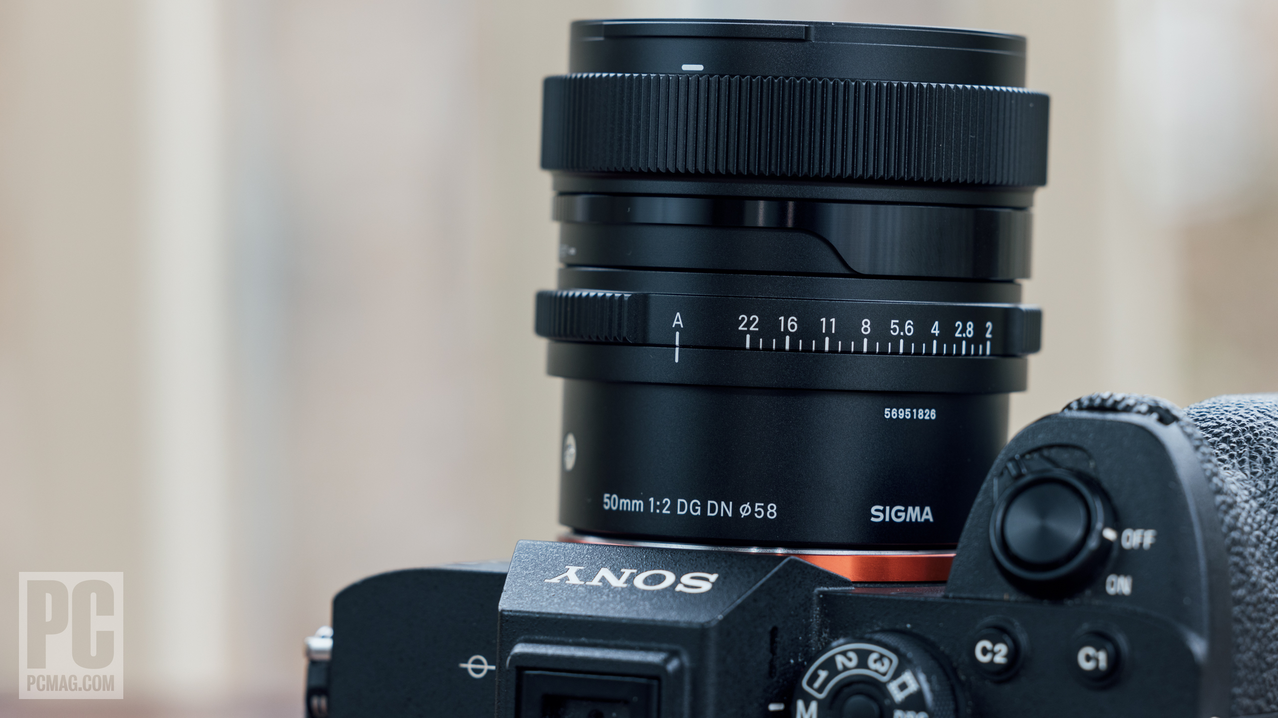 Sigma 50mm F2 DG DN Contemporary Review | PCMag