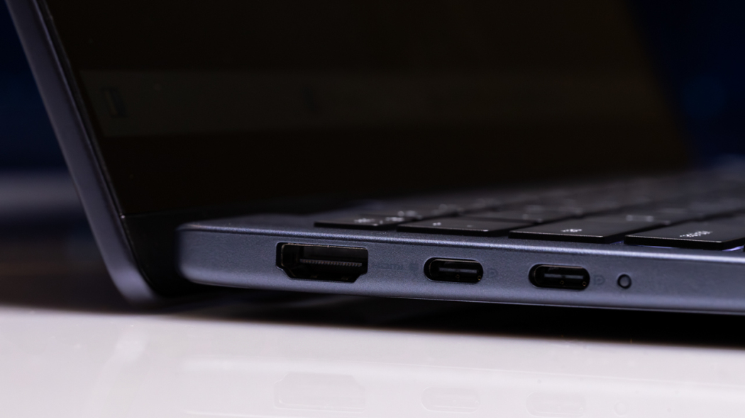 Dell 14 Plus 2-in-1 (DB04255) Review: A Solid Build, But a Second