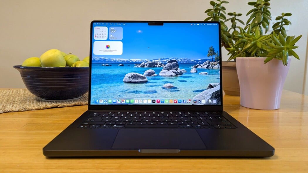 I Tested Apple's Rehashed M5 MacBook Pro—and It's a Graphics Beast
