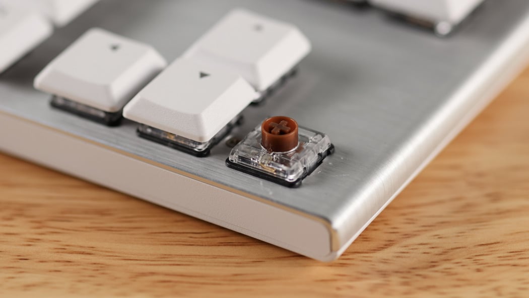 Logitech G915 X Lightspeed TKL Review | PCMag