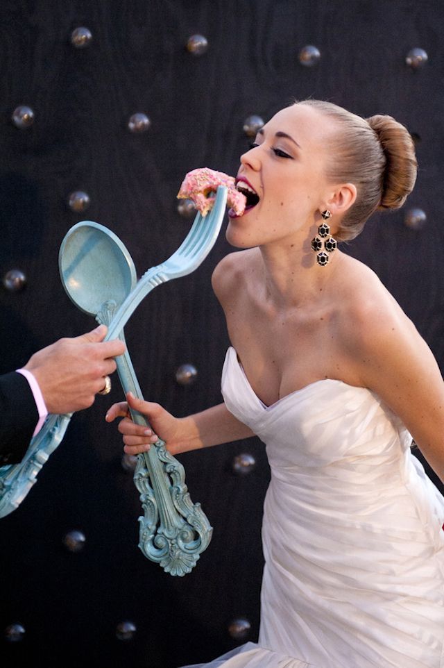 まるで妖精さん♡今、ファーストバイトで超巨大な『ビッグスプーン』が