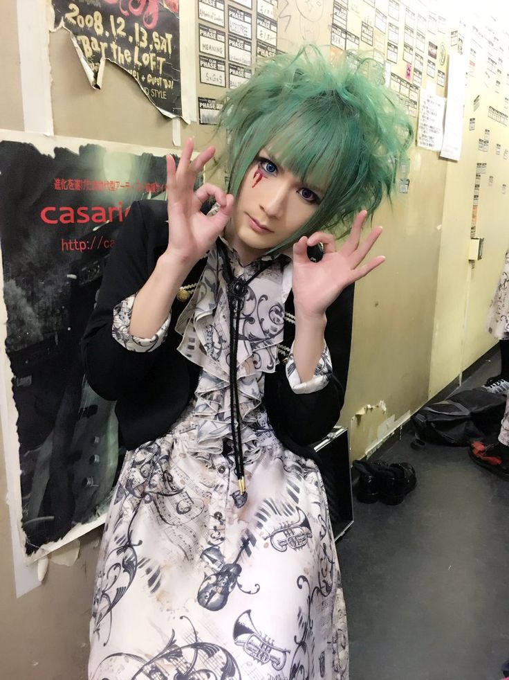 ZOMBIE 青井ミドリ (@zonbi_midori) / X