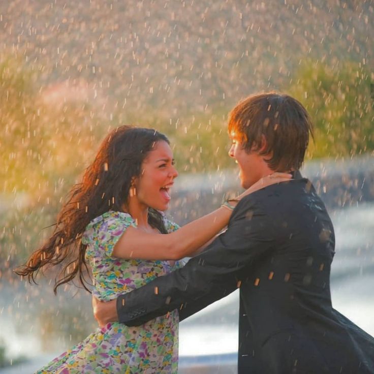 ハイスクールミュージカル on Instagram: “My icon 😊😊 #ハイスクール