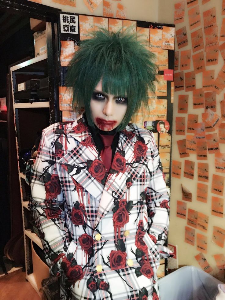 ZOMBIE 青井ミドリ (@zonbi_midori) on X