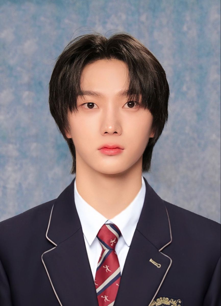 証明写真」のアイデア 10 件 | 証明写真, 写真, ジェヒョン