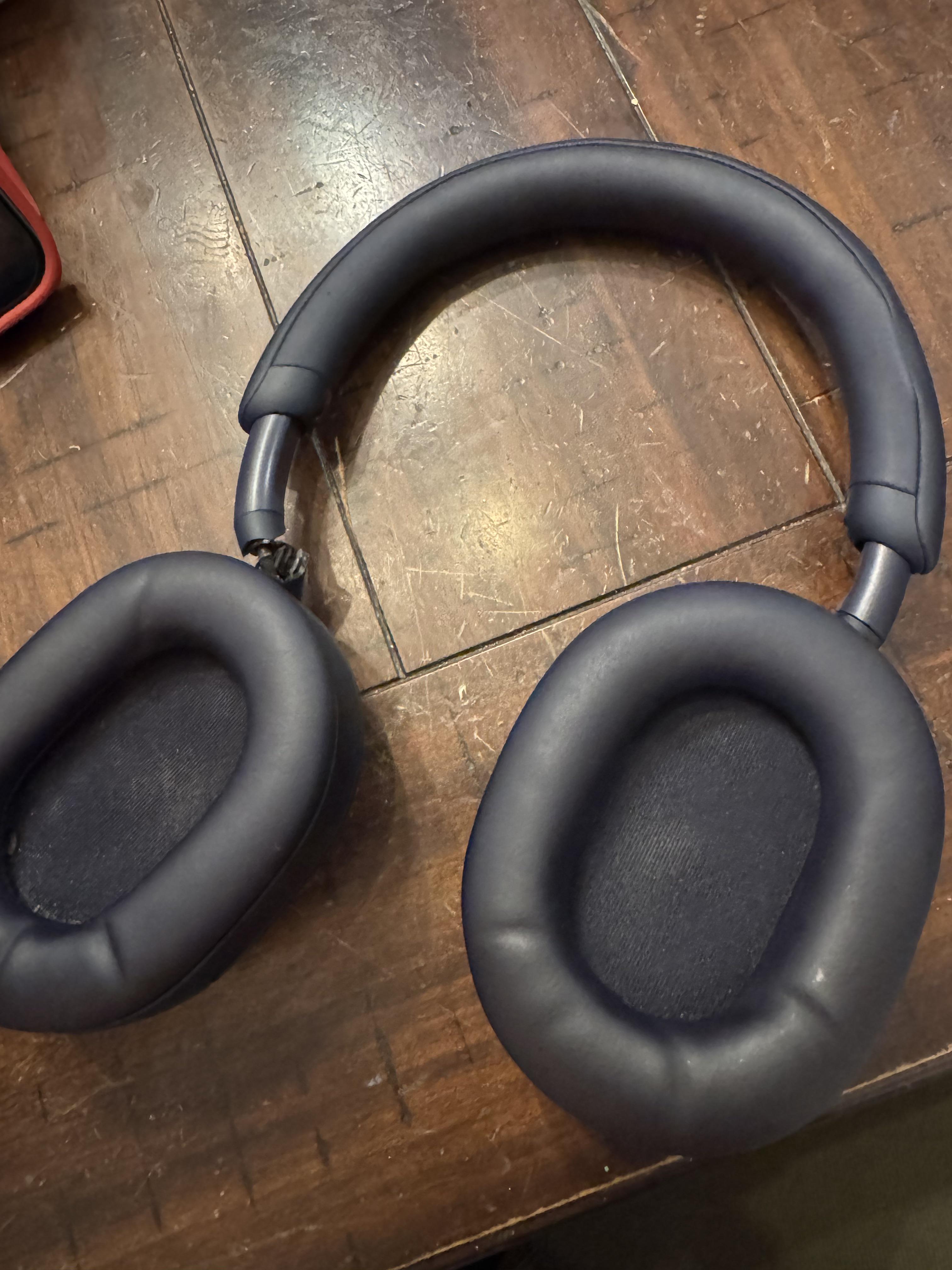 Sony WH-1000XM5 ヒンジの破損 : r/SonyHeadphones