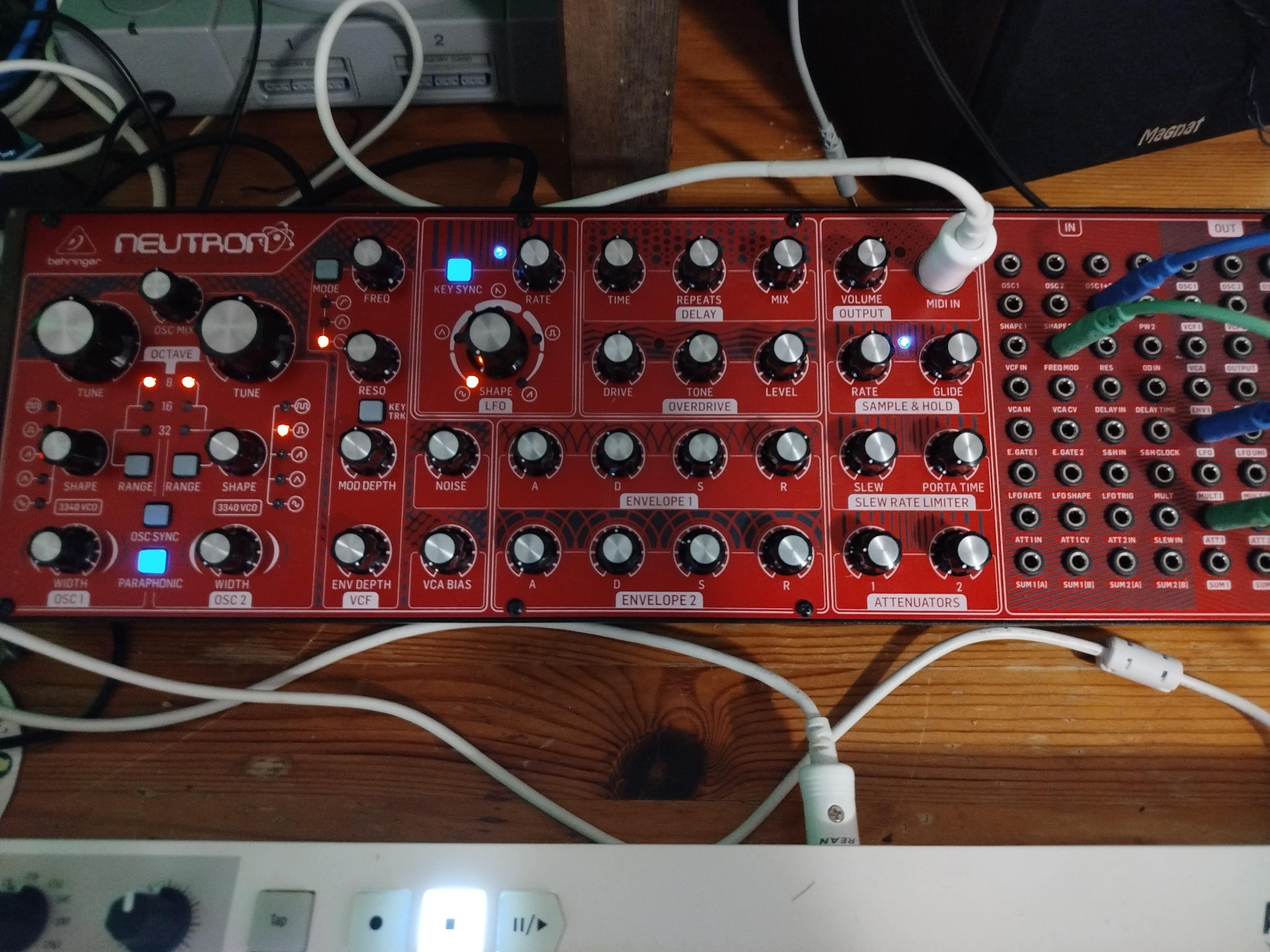 Behringer Neutron についてどう思う？ : r/synthesizers