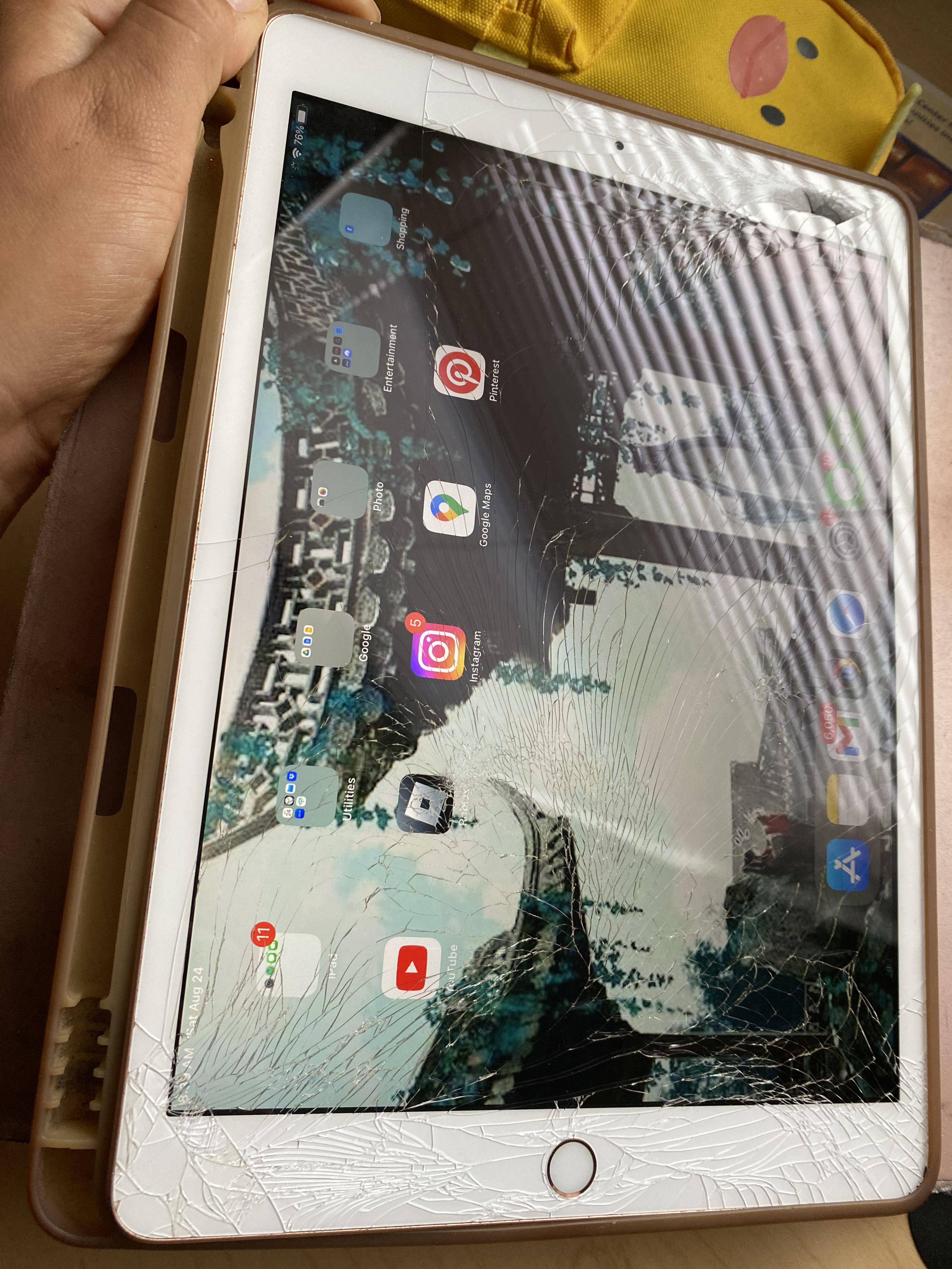 iPad 第7世代の画面が割れちゃった。AppleCareなしで修理すると