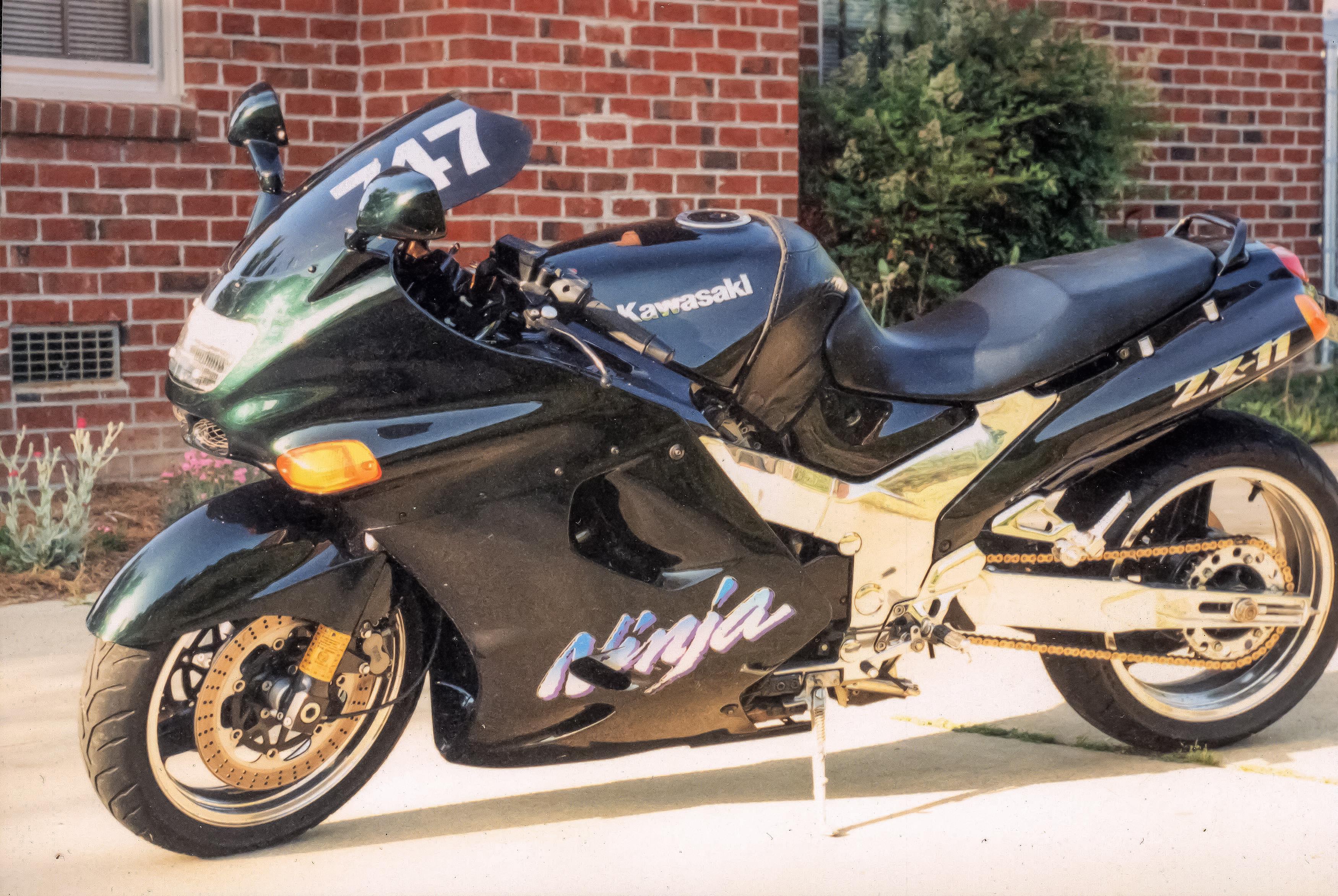 Throwback - 96 Kawasaki Ninja ZX11 : r/bikesgonewild