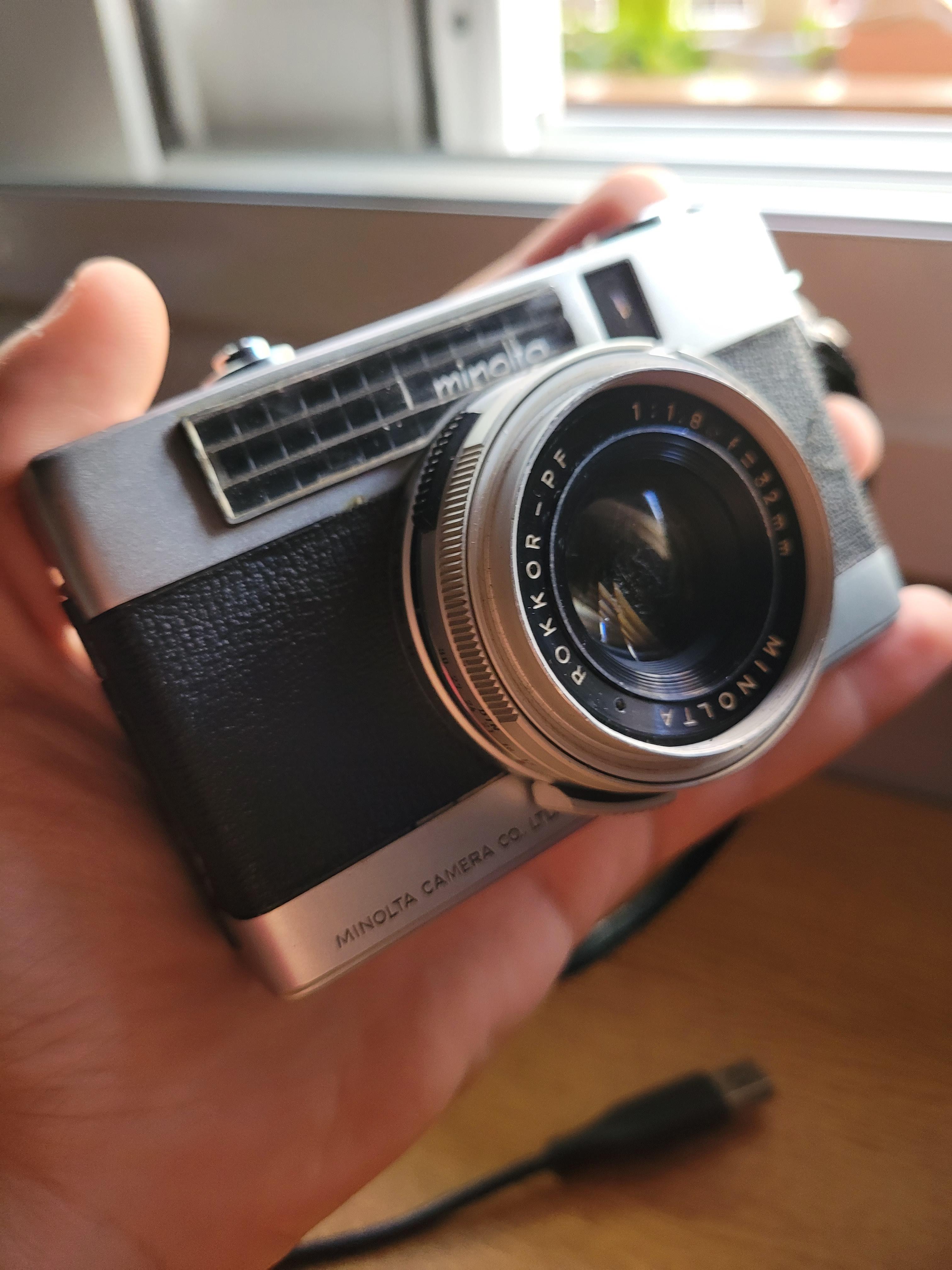 Minolta Repo Sを手に入れたんだ！フィルムを装填したら、何コマ飛ばせ