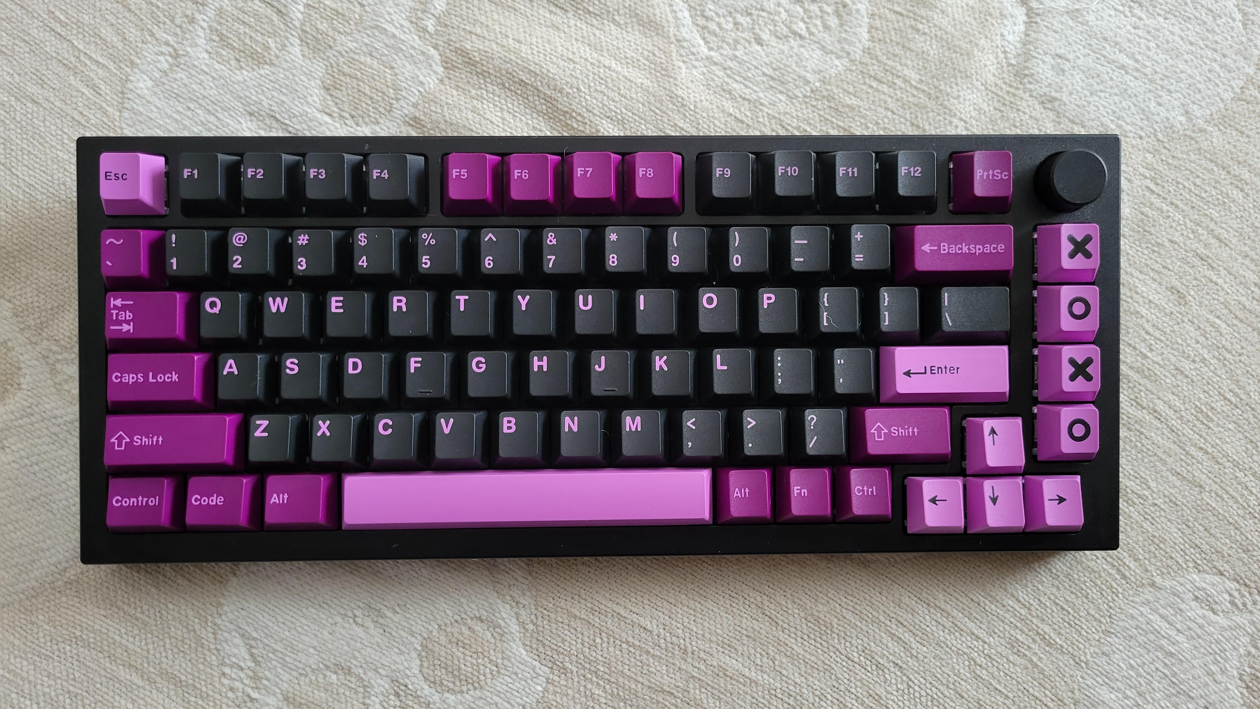 GMMK Pro: GMK Black Lotus Keycaps (REPS) , gateron yellows. : r