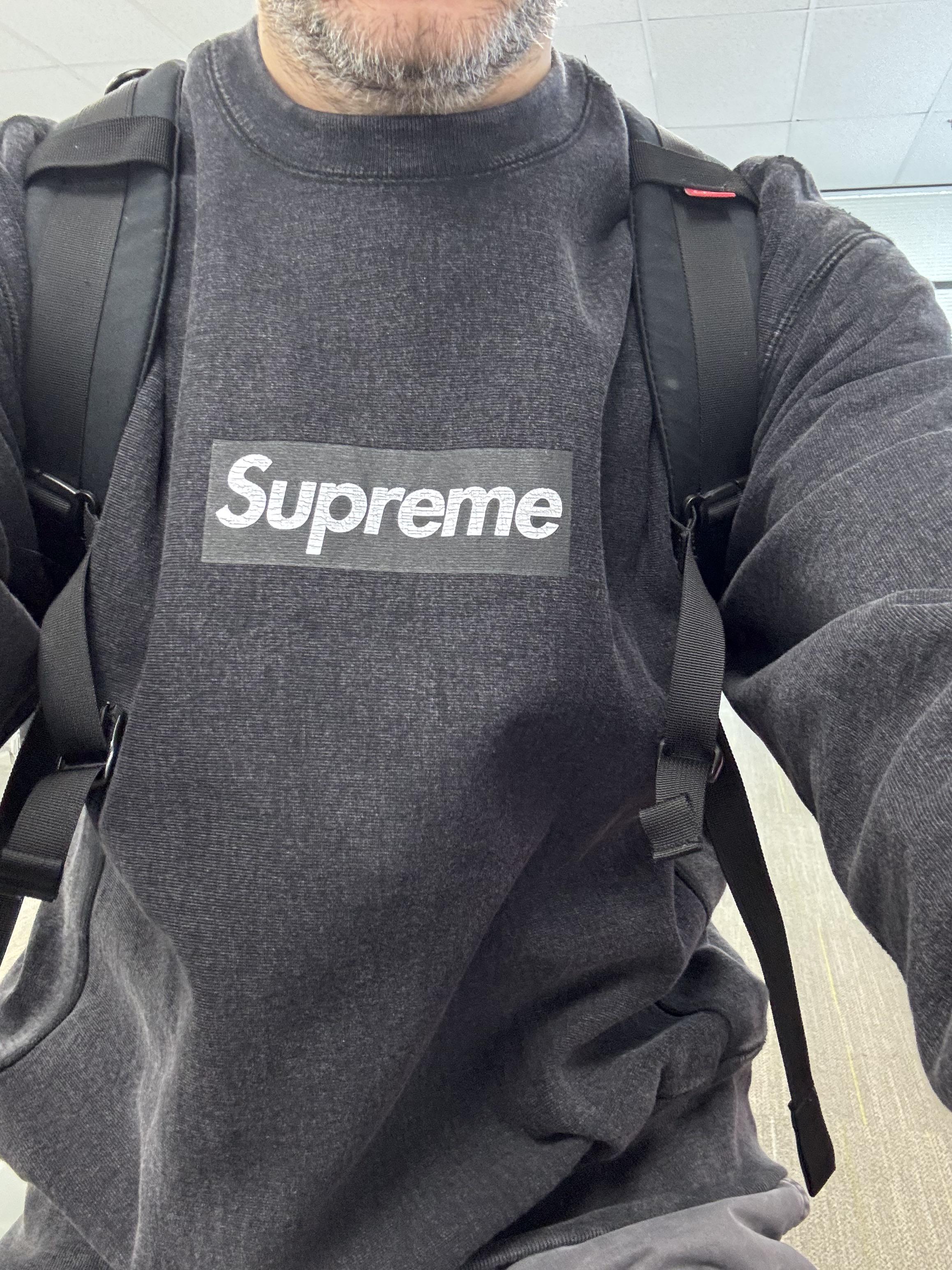 For anyone wondering what the washed black crewneck box logo looks
