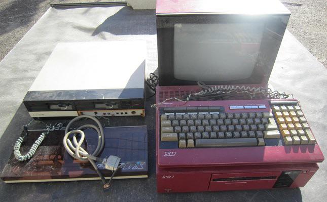 動かないSharp X1を手に入れて修理に挑戦するか、それとも我慢して動作