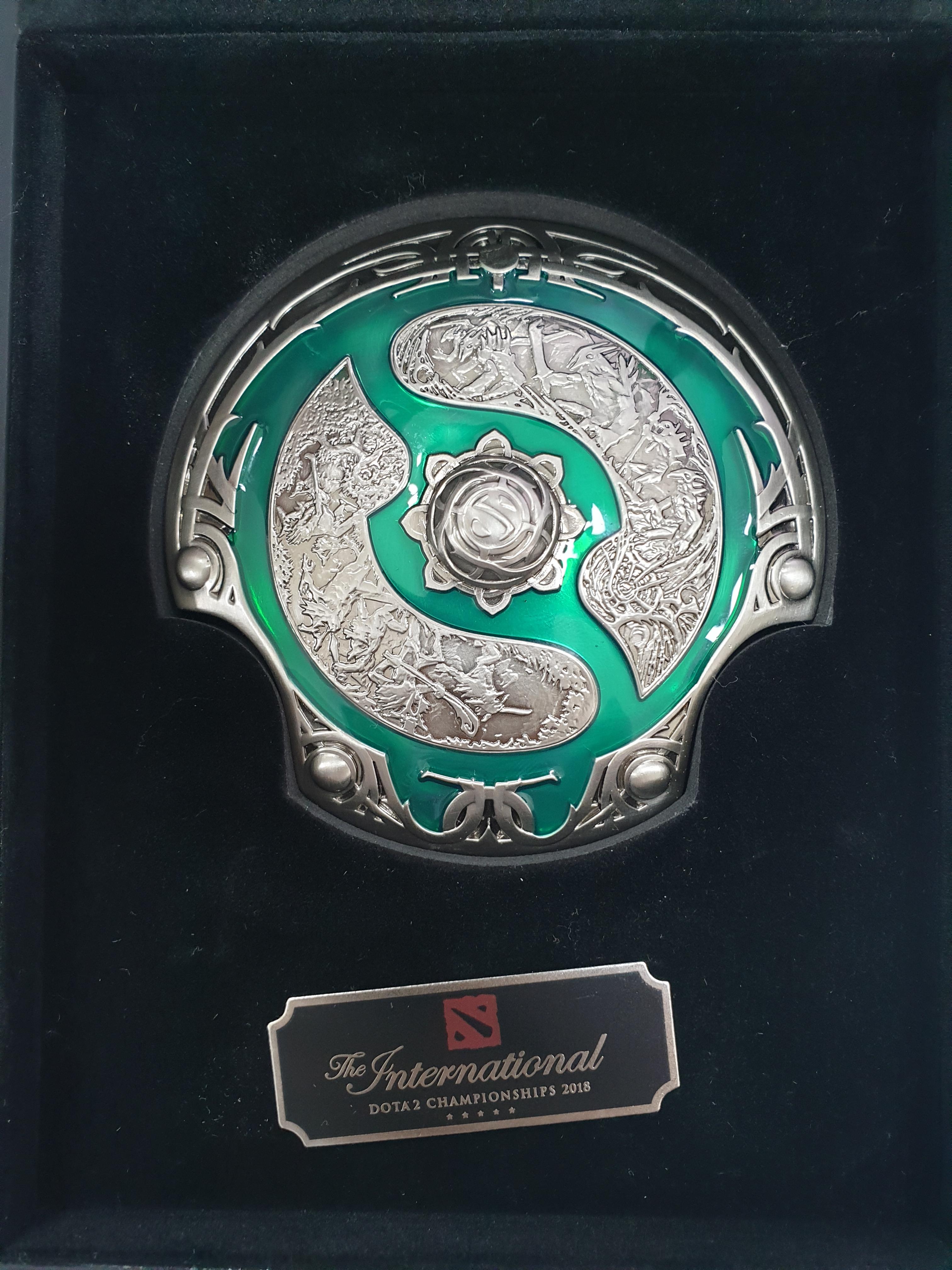 My 2018 Aegis replica arrived today with a tilted label, literally