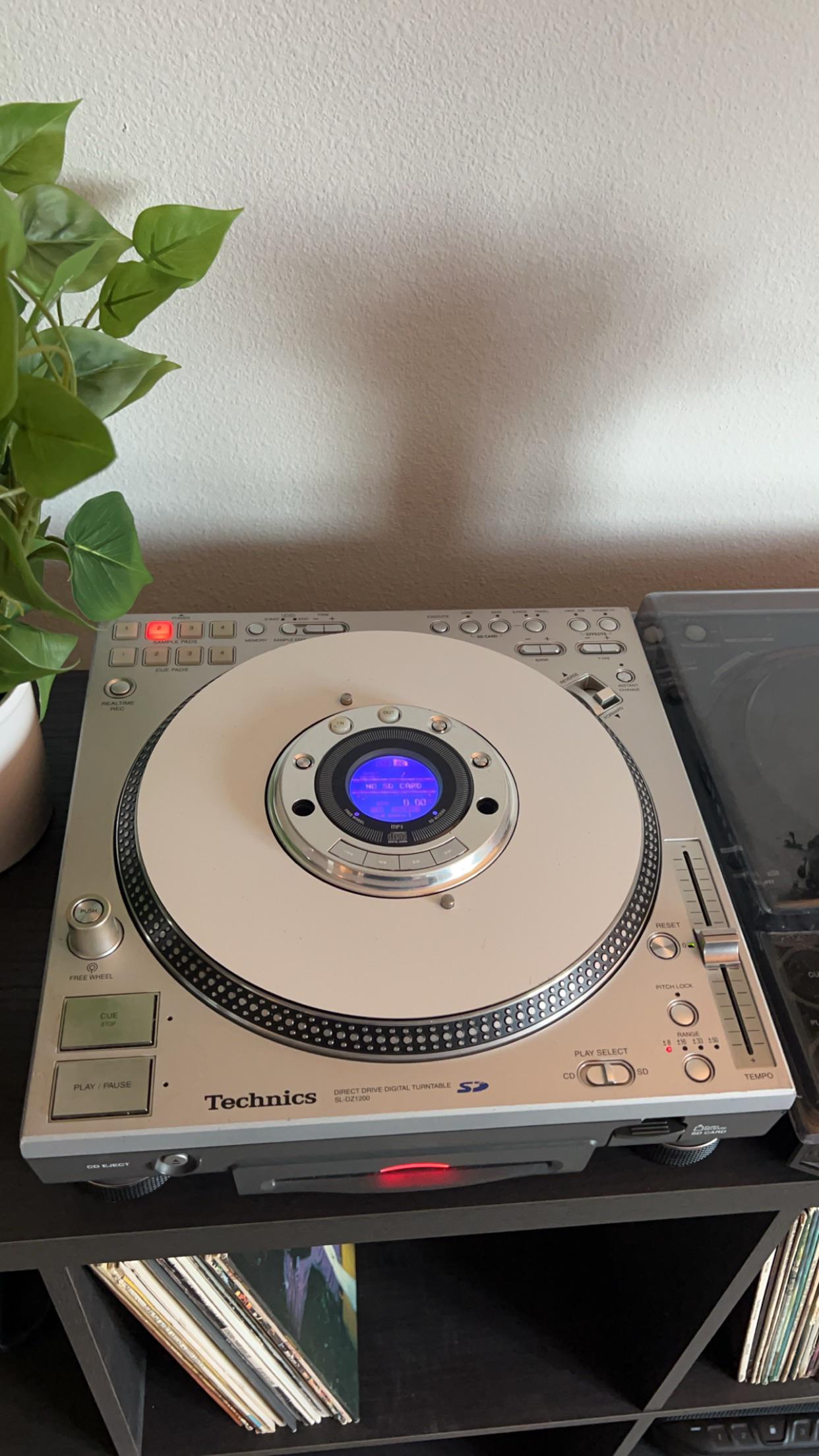 Technics SL-DZ1200 : r/DJs