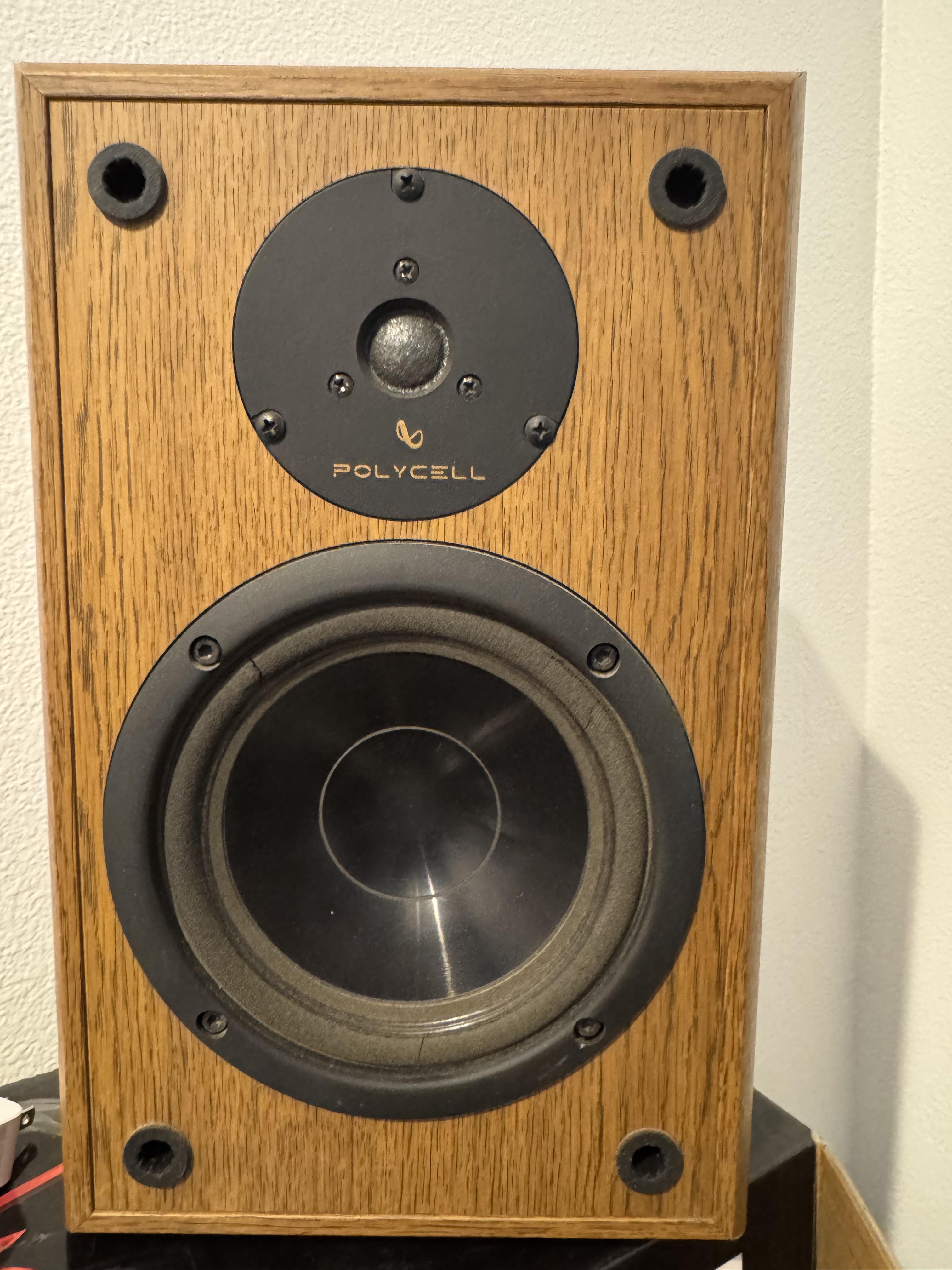 お父さんからインフィニティのブックシェルフスピーカーをもらったんだ