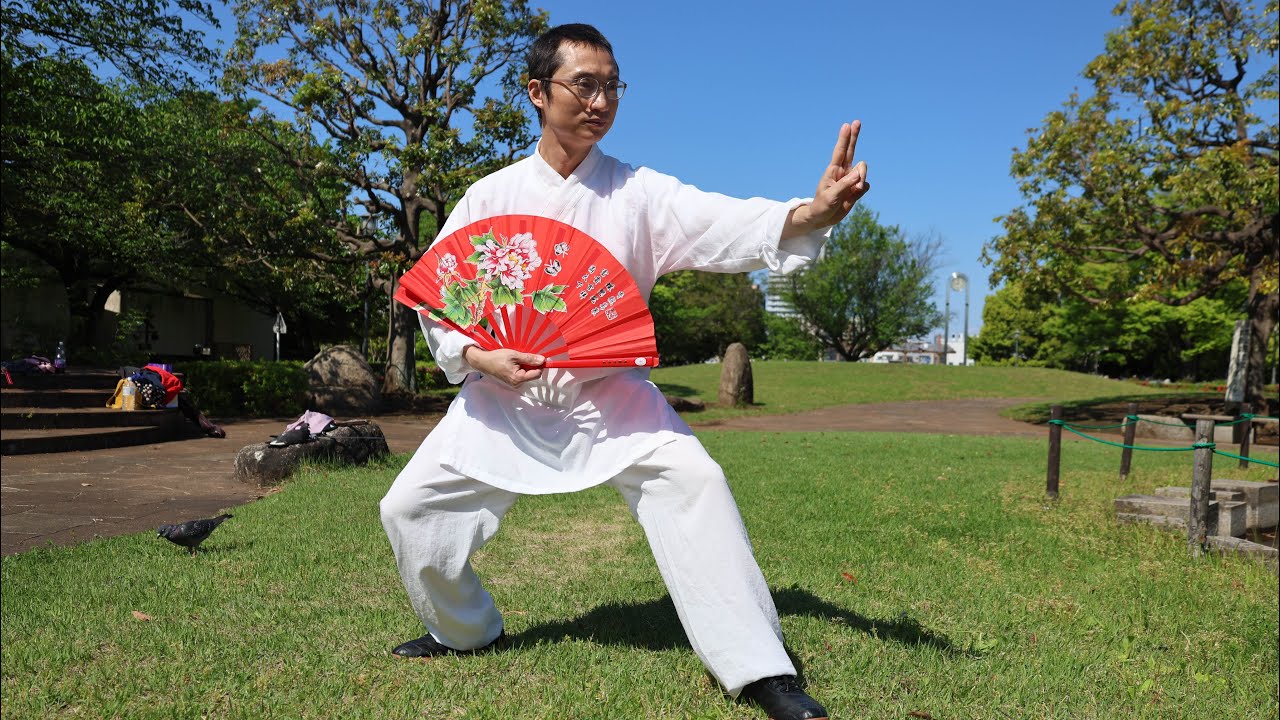 52式功夫扇完整示范#黄冬梅太極拳教室 興味のある方はぜひ一度見学に来