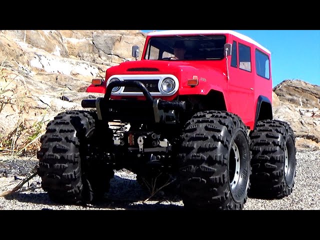 TAMIYA CR-01 LAND CRUISER 40 ROCK CRAWLING WITH COMPETITION TIRES