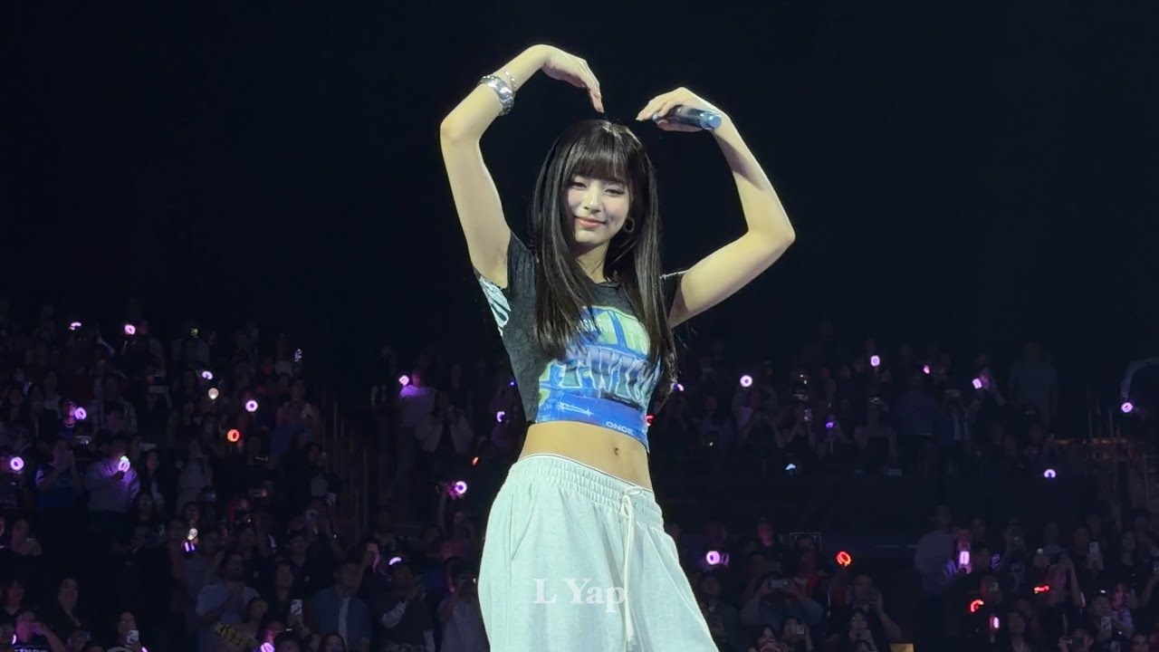 TWICE - Feel Special, DAT AHH DAT OOH, TT (Encore Stage) @ 'This