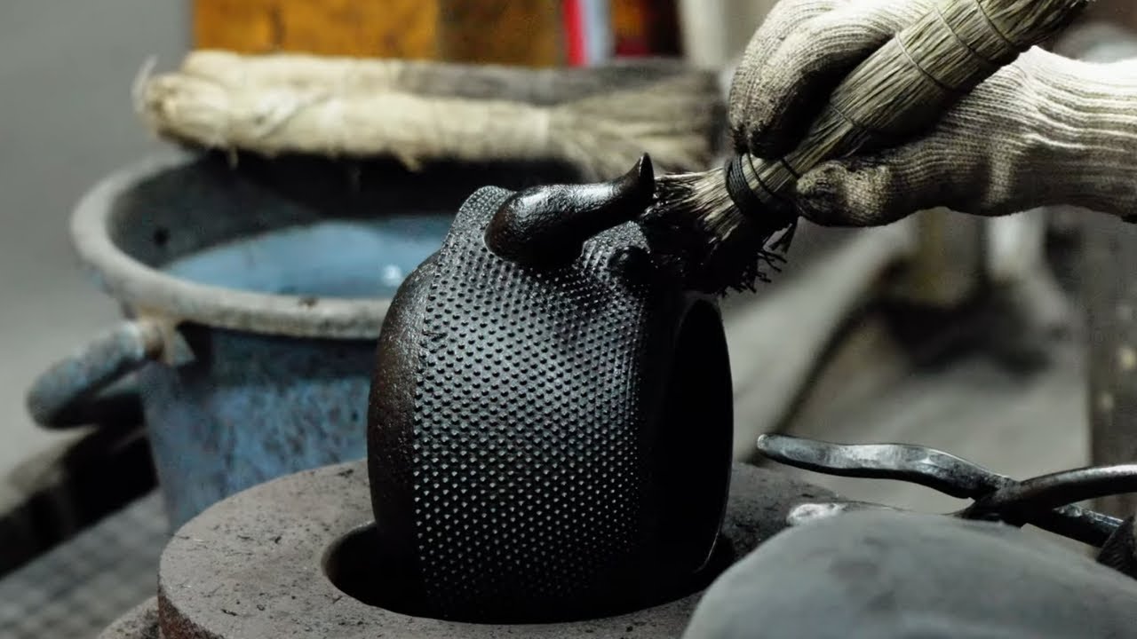 How It's Made: Japan's 400-Year-Old Nambu Tekki Iron Craft - YouTube