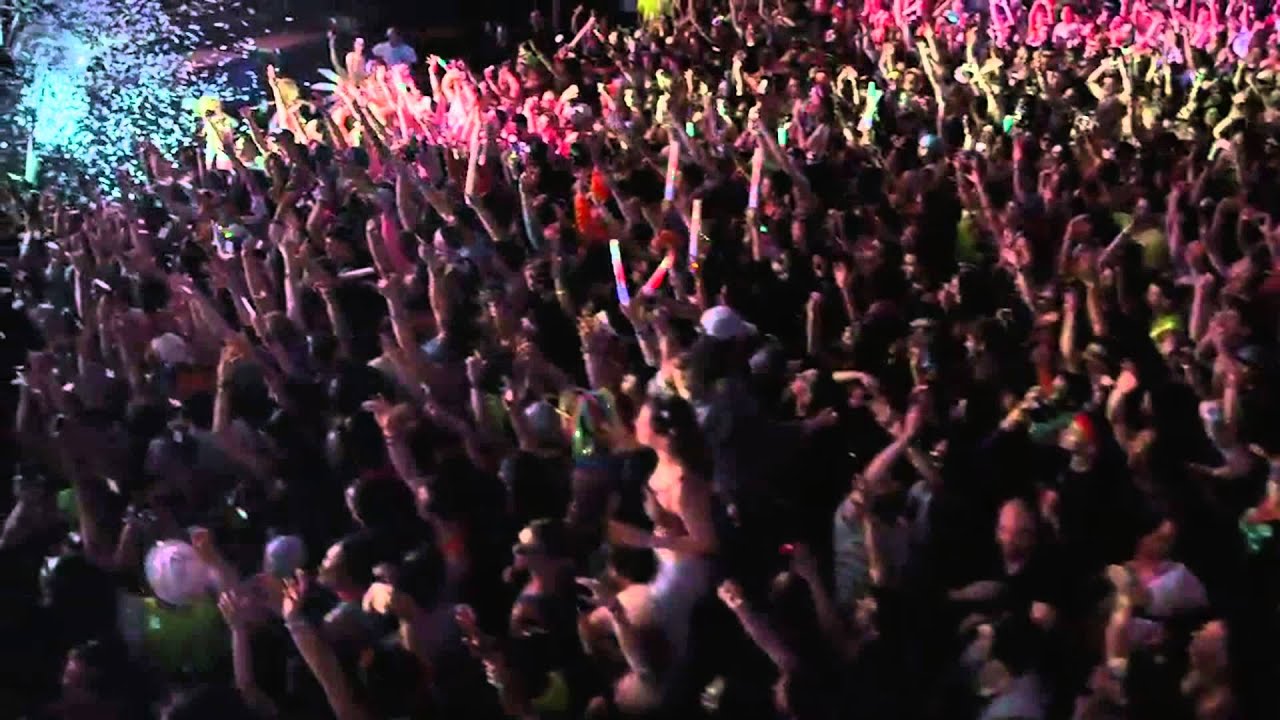 Apple - Designed by Apple in California 日本語 - YouTube