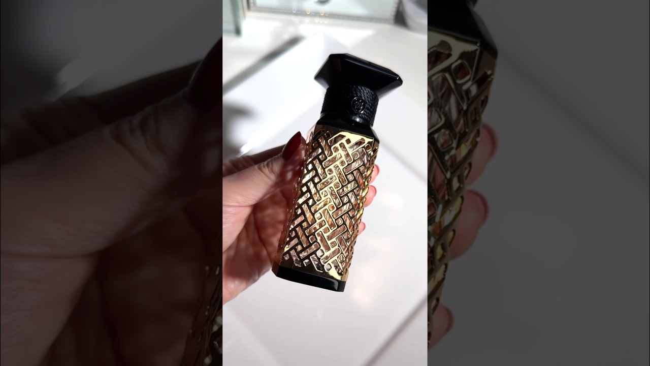 New Guerlain Le Flacon de Sac - YouTube