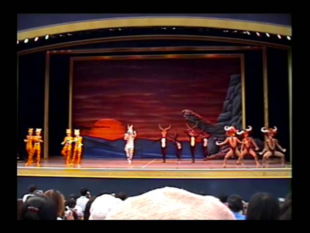 東京ディズニーランド 『フィール・ザ・マジック』1999年6月14日 - YouTube