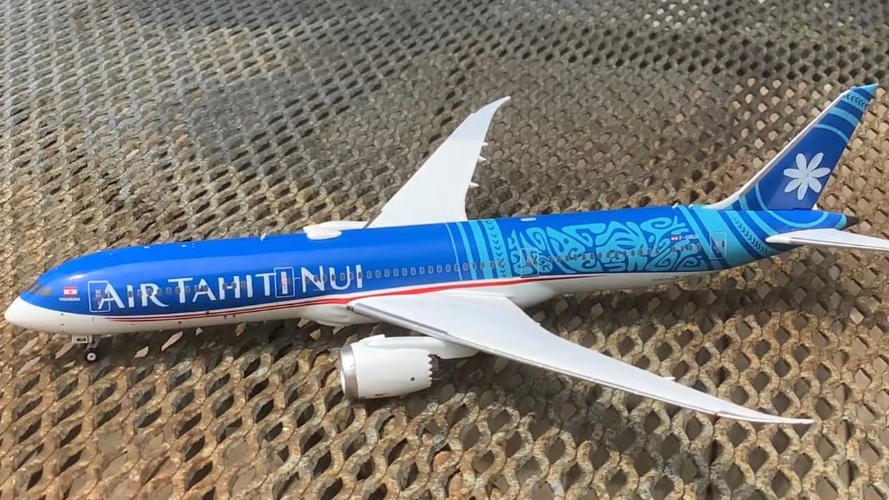 エアタヒチヌイ B787-9 1/400 Amazon.co.jp: スケール航空機 1:400