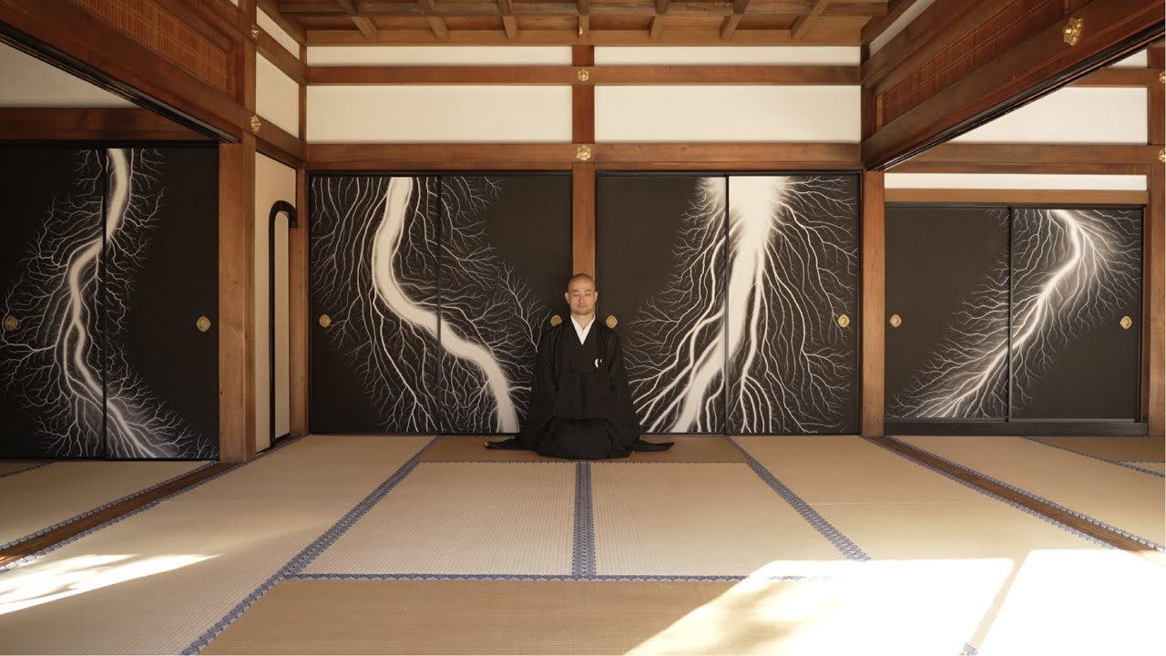 Hiroshi Sugimoto（杉本博司）at RYOSOKU Official Video - YouTube