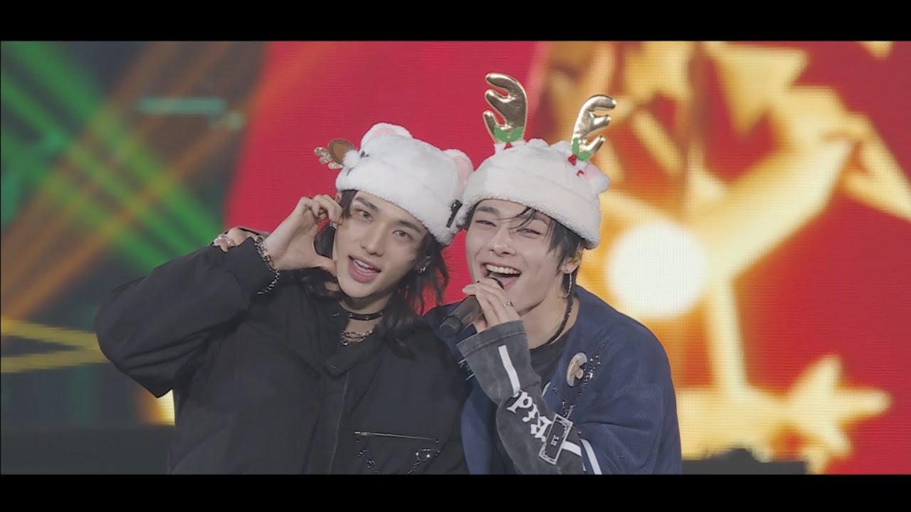 Stray Kids 「Christmas Love」 Stage Video - YouTube