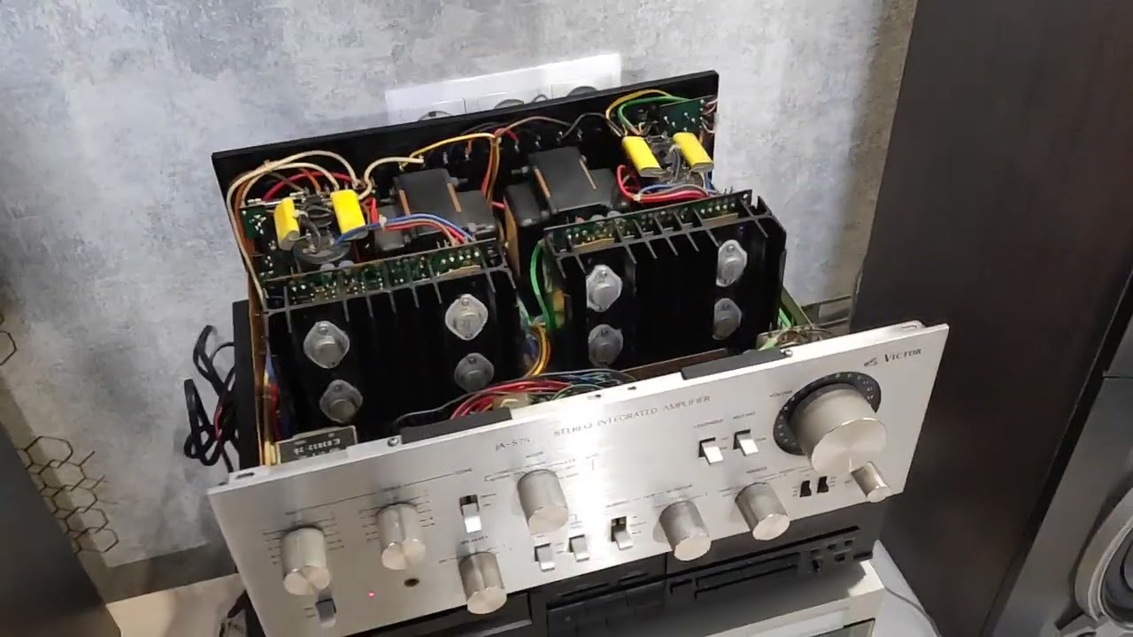 VICTOR JA-S9 - YouTube