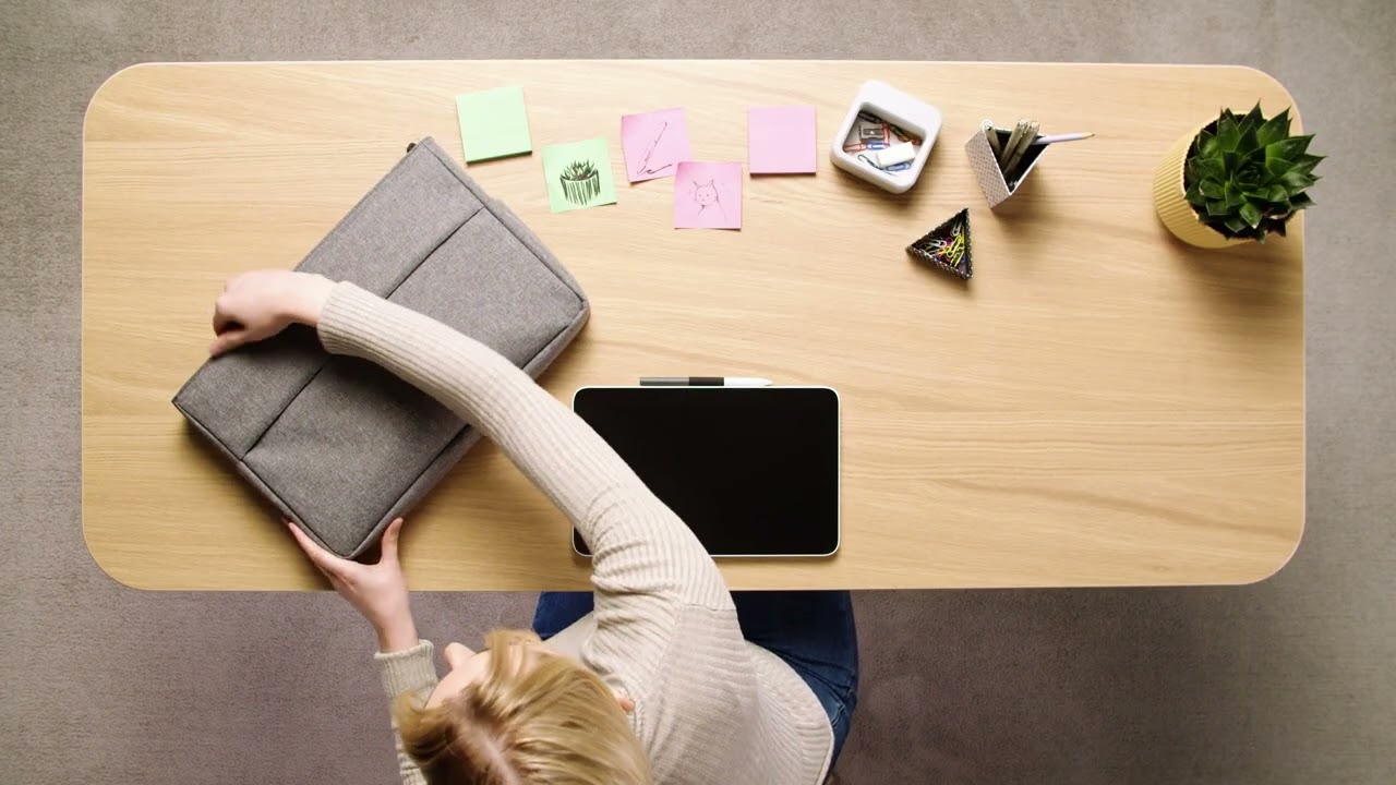 ワコム | Wacom One 液晶ペンタブレットの使い方：14-キャリーケース