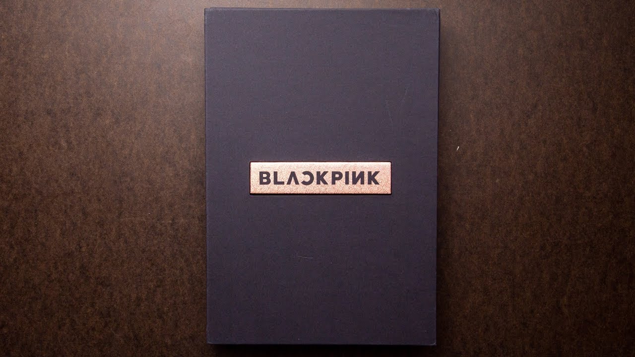 Unboxing | BLACKPINK 2018 Tour 'In Your Area' Seoul - YouTube
