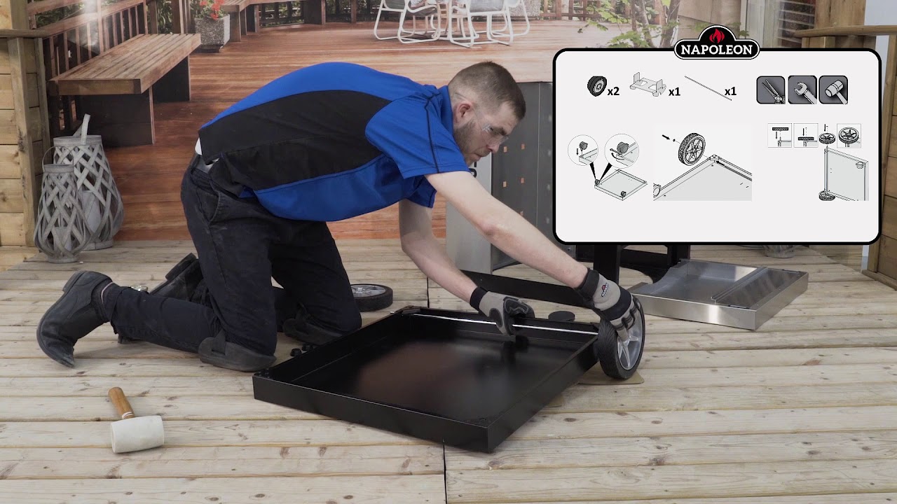 Napoleon PRO 22-Inch Freestanding Charcoal Kettle Grill - PRO22K