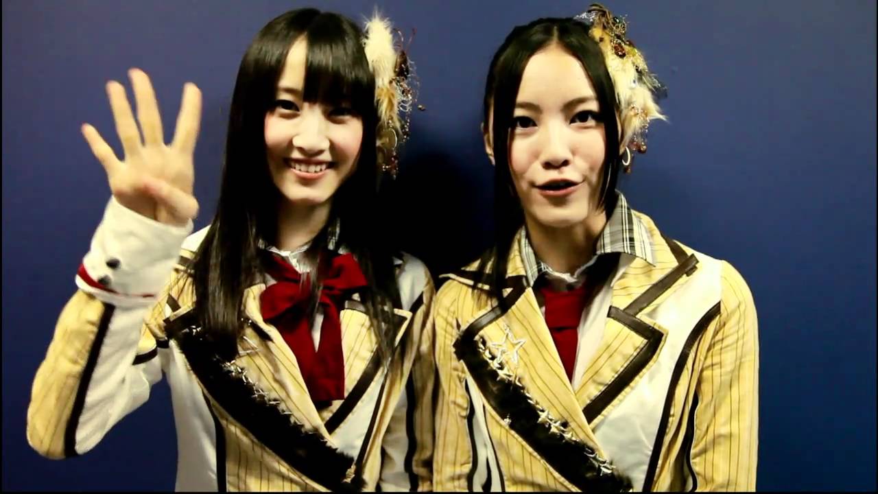 1！2！3！4！ ヨロシク！」2010年11月17日発売コメント - YouTube