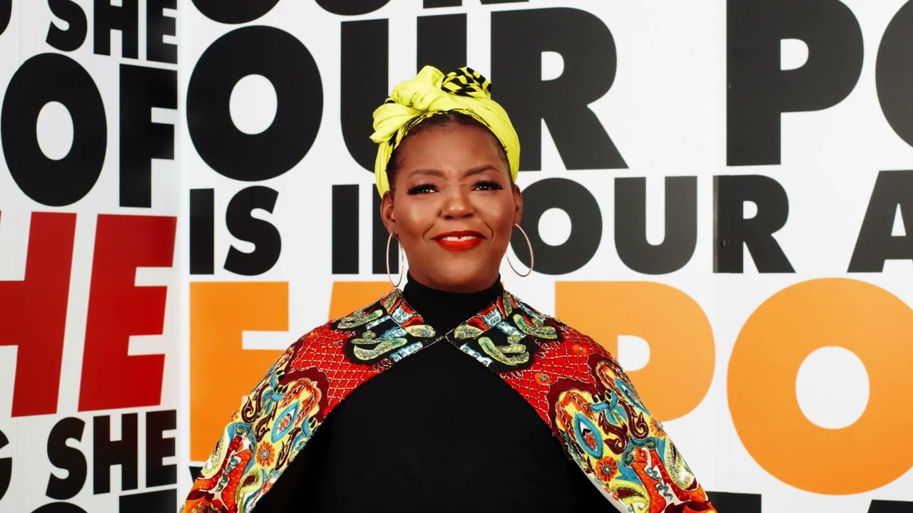 ルック】「アリス アンド オリビア」2022年フォール・コレクション