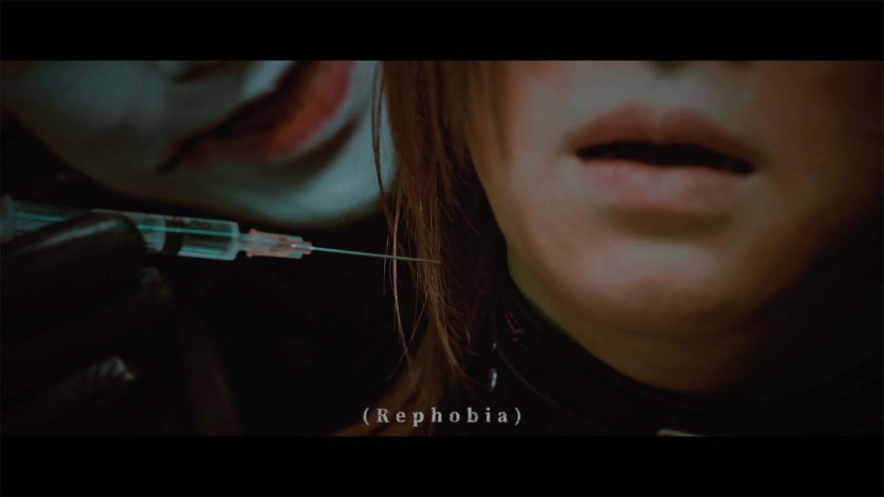 ゴールデンボンバー「リフォビア」MV - YouTube