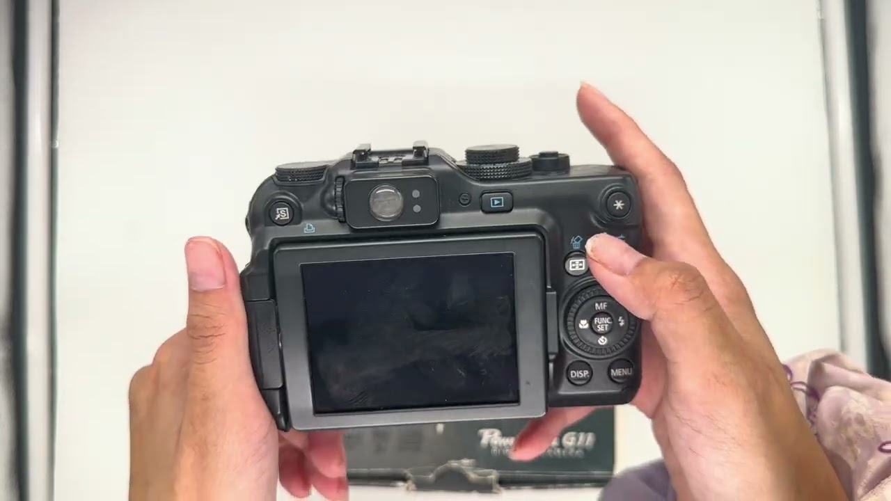 Unboxing/Reviewing/Tutorial on how to use the legendary Canon