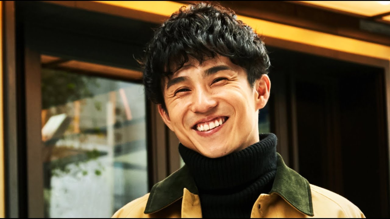 中尾明慶さんが大人の秋コーデを披露！ 「GOODA」Vol.50を公開 | 株式