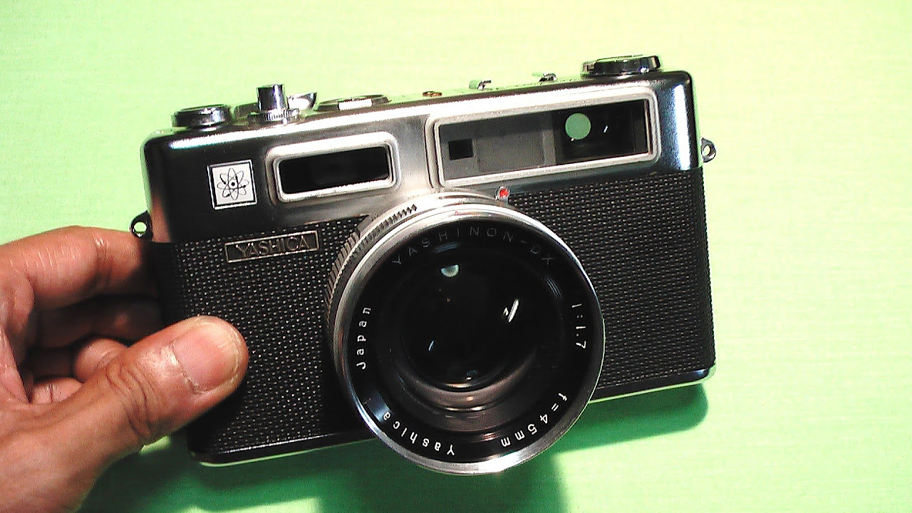 How to use the Yashica Electro 35, the first 1960s rangefinder